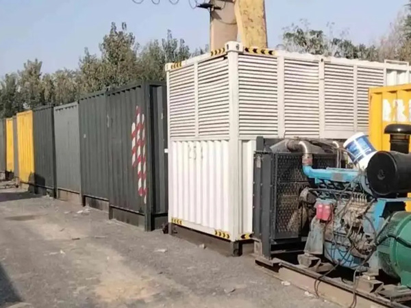 蔚县200KW柴油发电机机组每小时油耗是多少？
